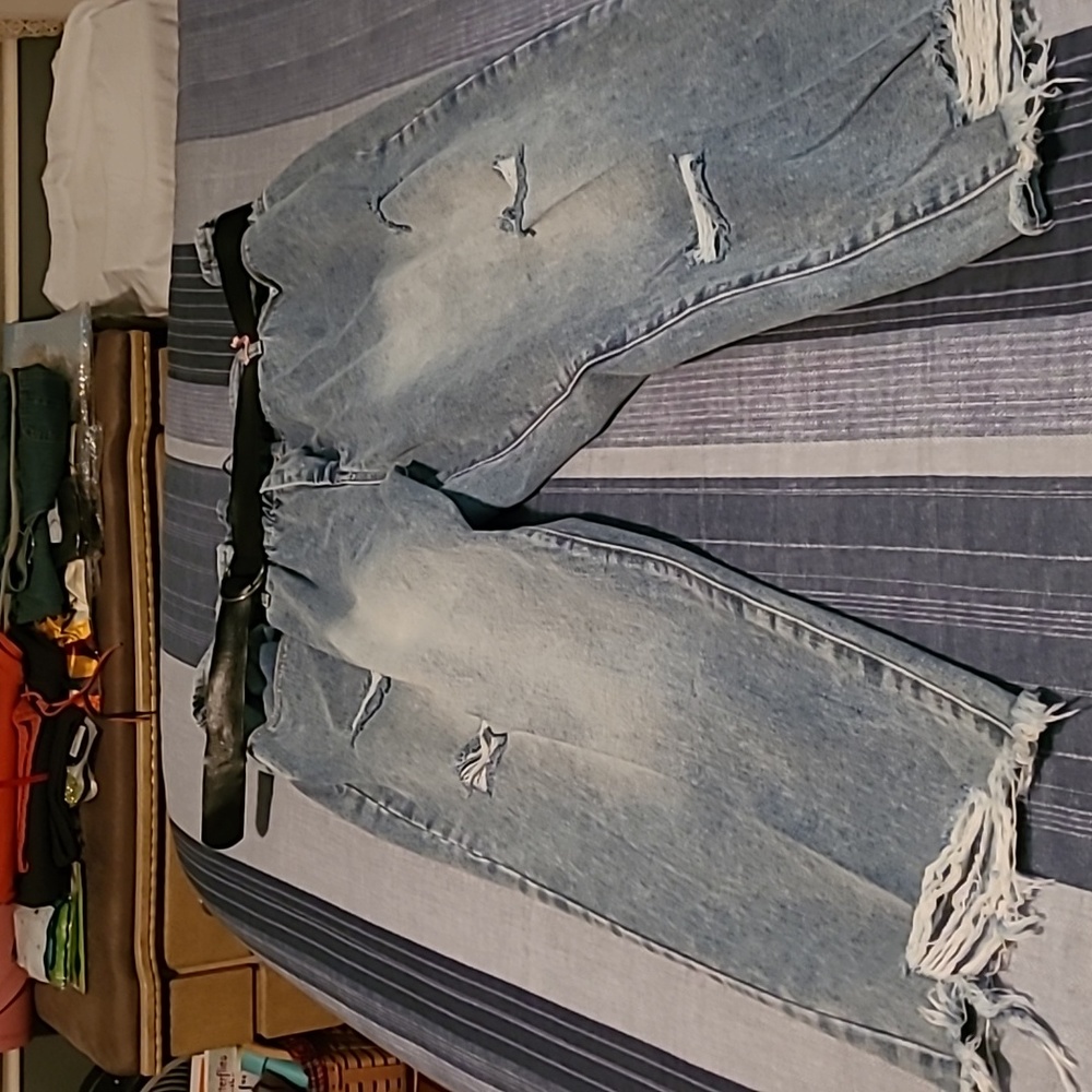 CHIC DENIM Harley High Rise Straight Leg/ Raw Hem Belted Jeans - Picture 4 of 4
